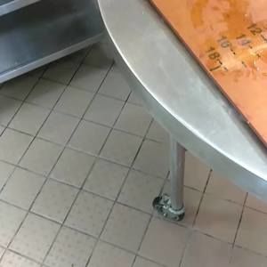 Meet your Posher, Harris